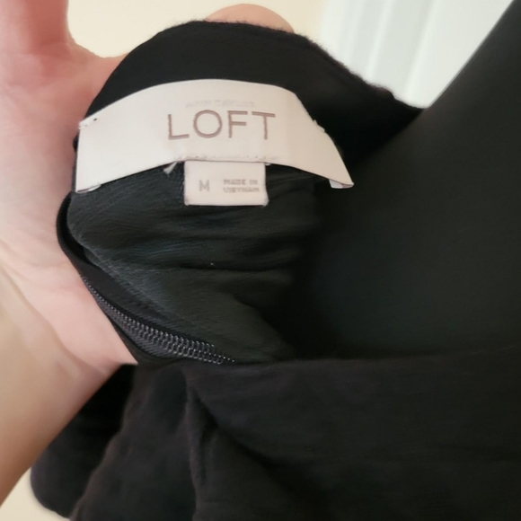 Loft Quilted Short Sleeve Black Mini Dress Minimalist Contemporary Size Medium - Picture 9 of 10